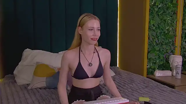Lola_Gilbert Chat XXX in diretta