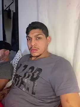 Chat XXX Live Tatuadomoreno23cm