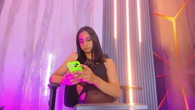 Miss_Isa_ Chat XXX live