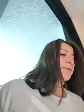 XXX chat uživo modela Emily_Kooper