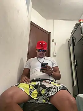 Chat +18 de bigdick211292 ao vivo