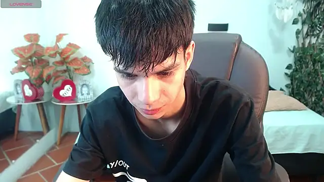 maxim_rod Chat XXX in diretta