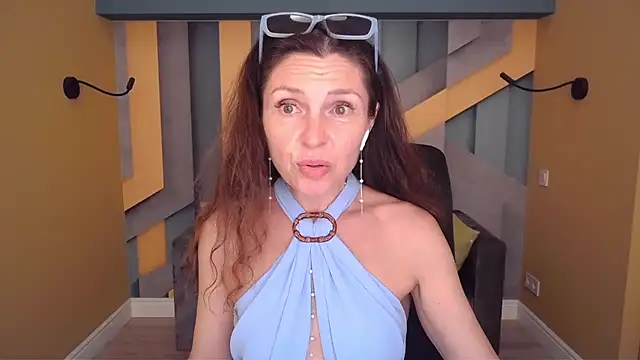 EllaLong's Live XXX Chat