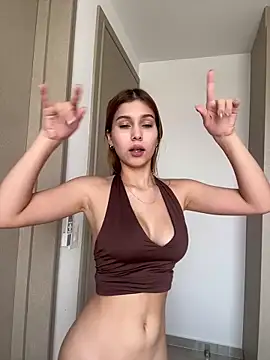 Chat +18 de Nikii__ ao vivo