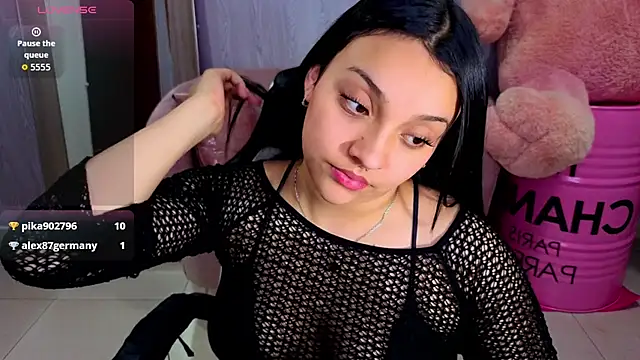 lia_harper_t Adlı Modelin Canlı XXX Sohbeti