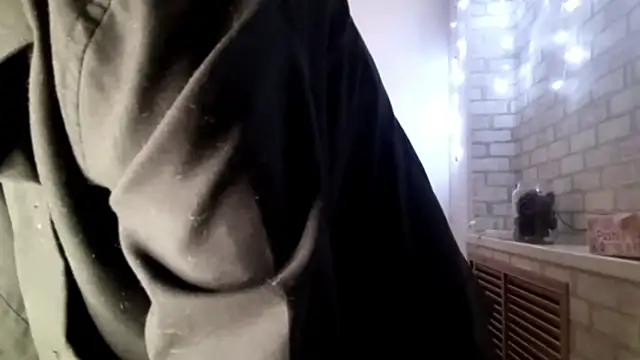 SirenFrost's Live XXX Chat