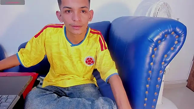 Chat XXX en directo de littlecum18