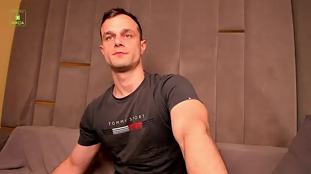 BrandonNorris' Live XXX Chat