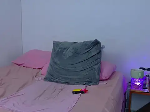 skoook_gray_n Live XXX chat