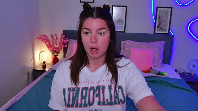 moneyforPeaches' Live XXX Chat