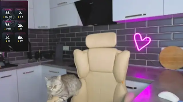 XXX chat uživo modela ShaiyaMinn3
