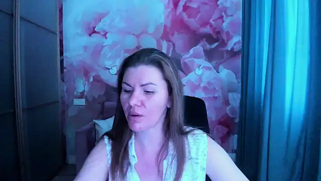 XXX chat uživo modela LunaKissesx
