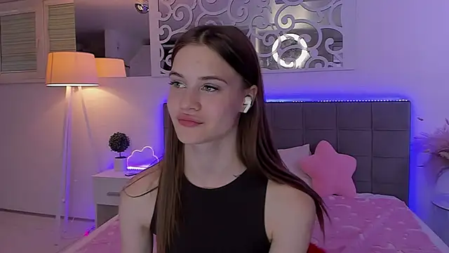 Chat +18 de LuisaClover ao vivo