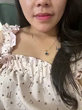 Bella_7777のライブXXXチャット