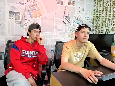 XXX chat uživo modela heyy_noah11