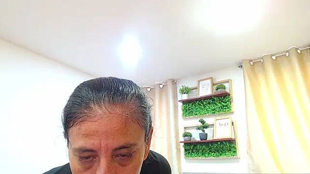 XXX chat uživo modela sasi_luna