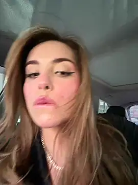 Alirawrz লাইভ XXX চ্যাট