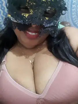 XXX chat uživo modela chubby_wife