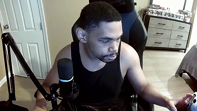 Neovergil0 Chat XXX in diretta