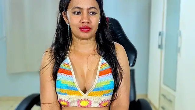 Chatroom XXX en direct de FannyXhot