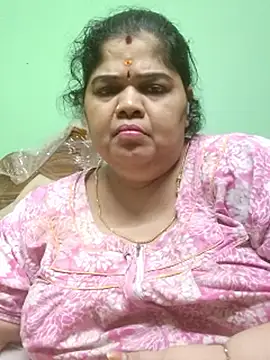 tamilthanushri's Live XXX Chat