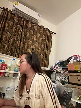 Ponthip Live XXX Chat