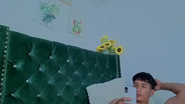 Zayn_Moretti élő XXX-chatje