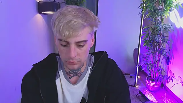 drillfi11's Webcam Show