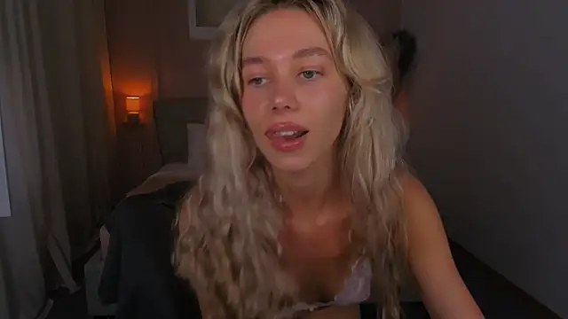 XXX chat uživo modela LuluAlis