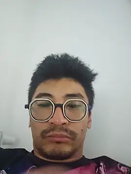 Lokomo32のライブXXXチャット