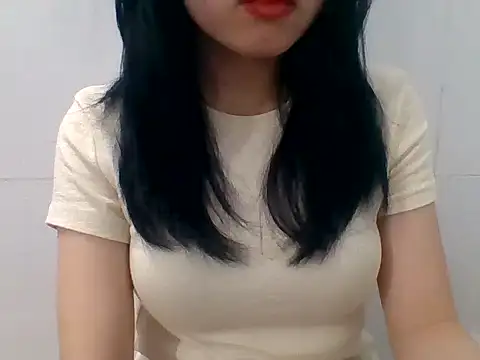 XXX chat uživo modela kiraa-007