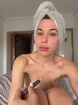 XXX chat uživo modela MollyXoXo