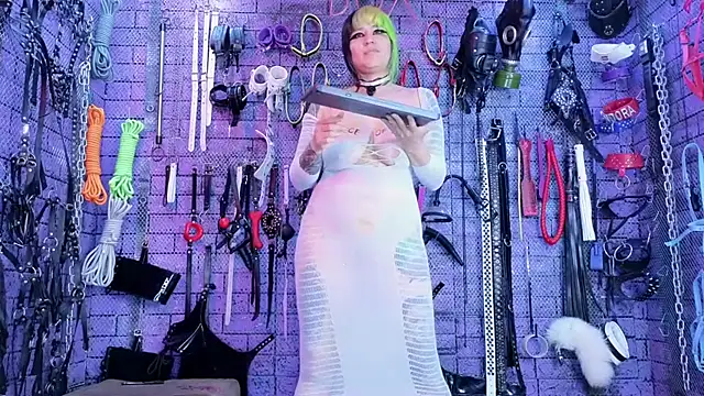 PANDORANEZZ live XXX chat