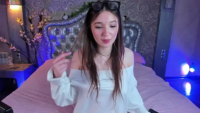 Raven_Crowe 라이브 XXX 채팅