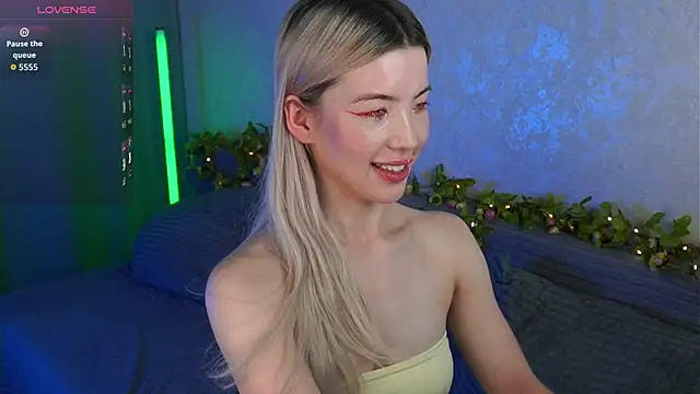 Chat XXX ao vivo de LindaThackerr