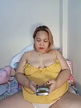 Sweet_asian_kylie Adlı Modelin Canlı XXX Sohbeti