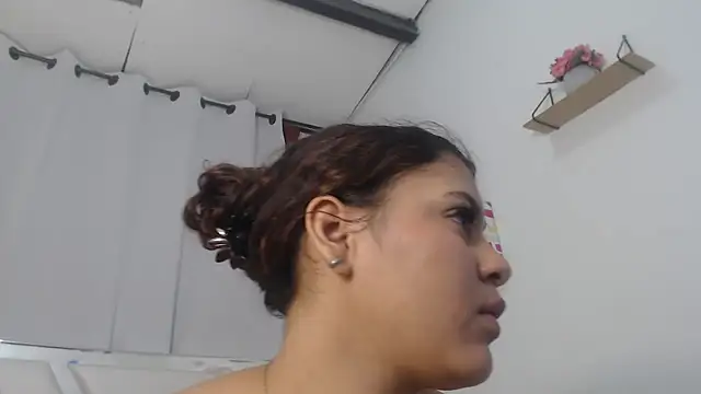 AlannaHarper's Live XXX Chat