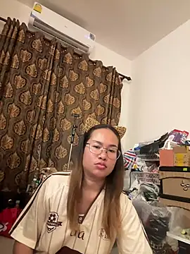 Ponthip Live XXX-chat