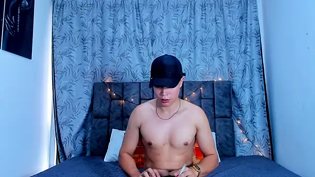 XXX chat uživo modela Dantekent