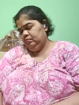 tamilthanushri's Live XXX Chat