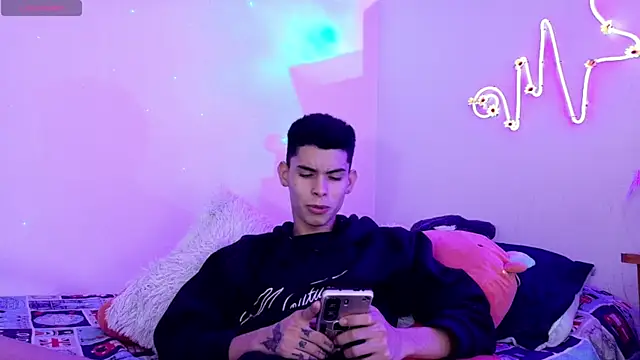 XXX chat uživo modela Philips_Jhon