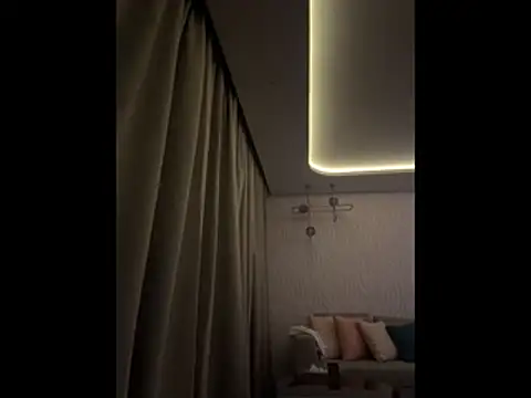 Arina_Bloom – Naživo XXX chat