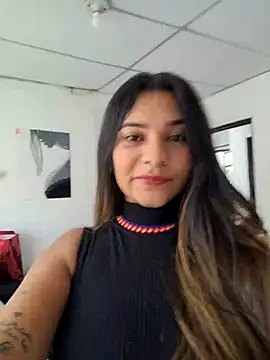 Sofythom1's Live XXX Chat