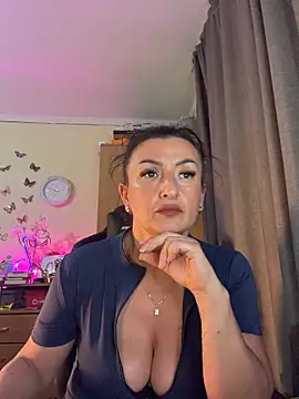 Chat +18 de Hotangel75 ao vivo