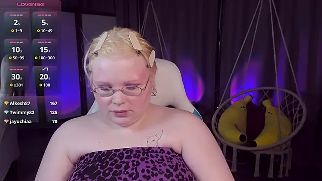 LottieReed XXX чат на живо