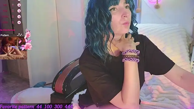 Elli3cat Chat XXX in diretta