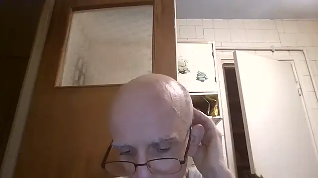 mariusica1@xh's Live XXX Chat