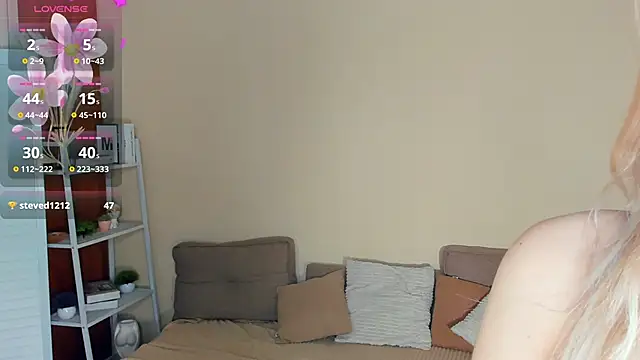 PorcelainBun's Live XXX Chat