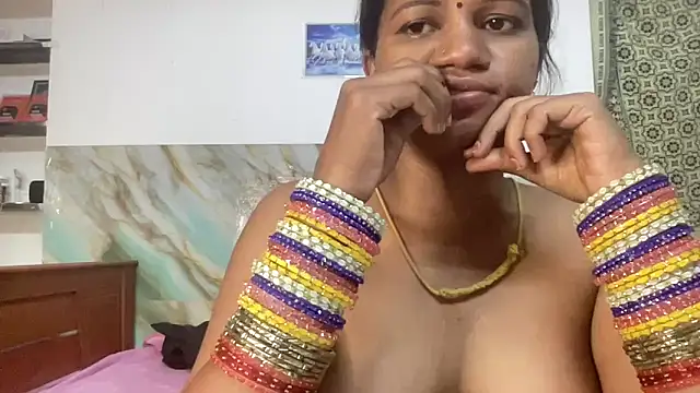Tamil_Sajitha live XXX chat