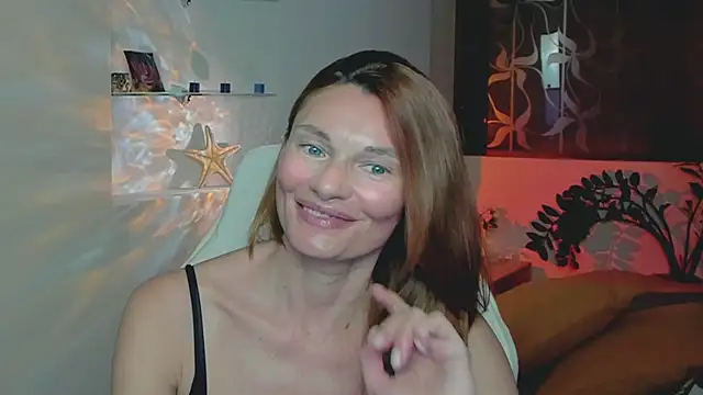 Chat +18 de MistyBarnes ao vivo